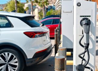 Az elektromos autó töltés gazdasági logikája: hogyan lesz a mindennapi energiafelvételből megtérülő beruházás?