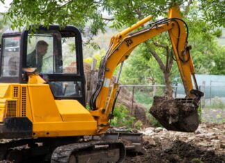 Kis gép, nagy teljesítmény: miért vált alapgéppé a minirakodó a modern munkaterületeken?