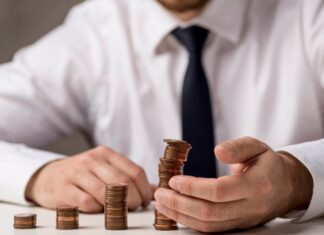 A pénzügyi döntés, amit sokan rutinszerűen hoznak meg – és éveken át fizetik az árát