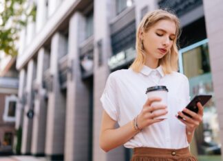 A telefonbeállítás, amit szinte senki nem kapcsol ki, pedig folyamatosan meríti az akkumulátort